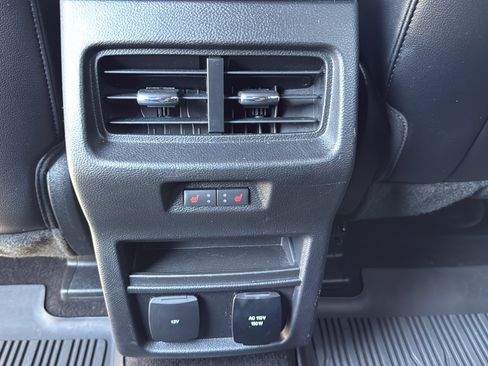 Used 2019 Ford Edge ST w/ Equipment Group 401A AWD/4WD image 17