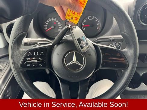 Used 2022 Mercedes-Benz Sprinter 1500 image 18