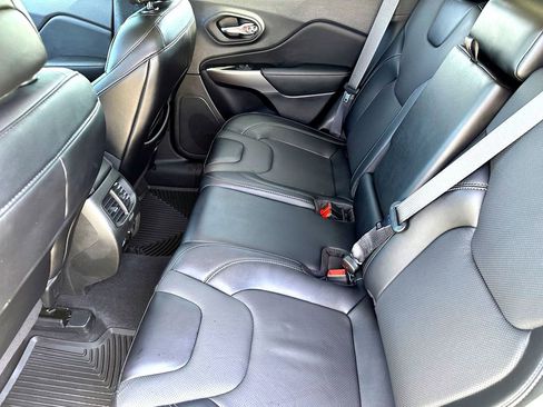 Used 2022 Jeep Cherokee Latitude Lux image 29