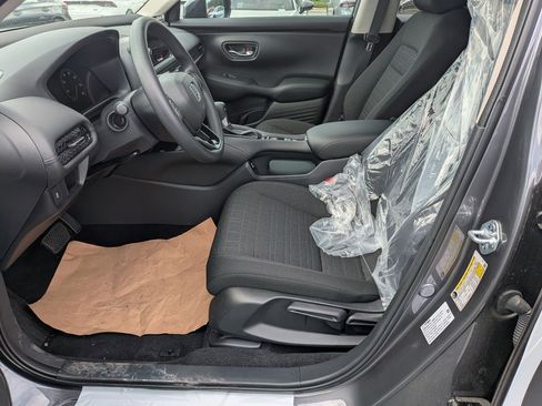 New 2026 Honda HR-V LX image 14
