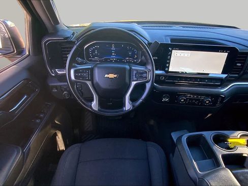 Used 2023 Chevrolet Silverado 1500 LT AWD/4WD image 6
