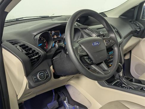 Used 2017 Ford Escape SE w/ SE Cold Weather Package image 11