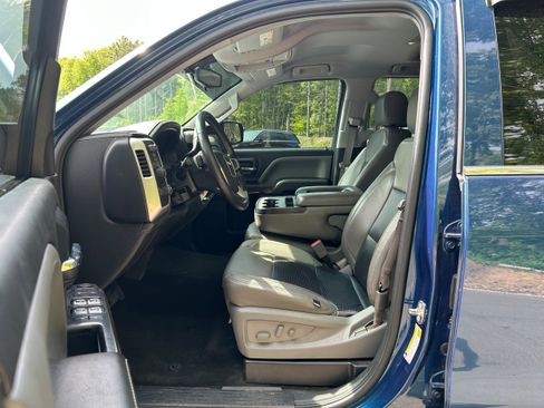 Used 2016 GMC Sierra 1500 SLE w/ SLE Value Package AWD/4WD image 4