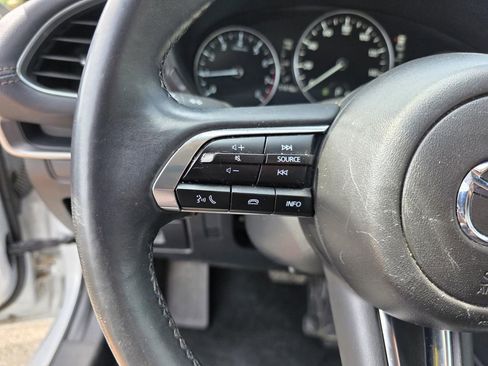 Used 2024 MAZDA MAZDA3 s FWD image 16