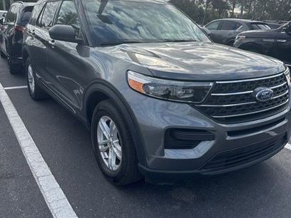 Used 2024 Ford Explorer XLT w/ Class IV Trailer Tow Package