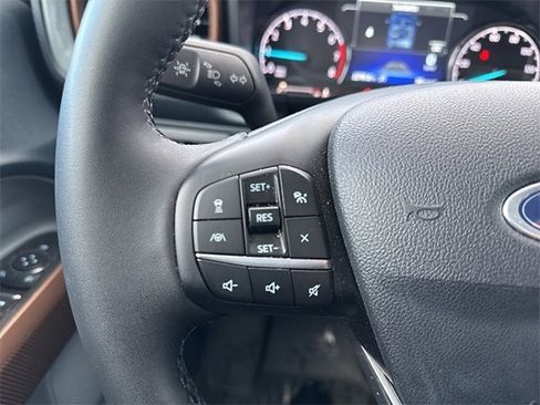 Used 2023 Ford Maverick Lariat w/ Lariat Luxury Package image 14