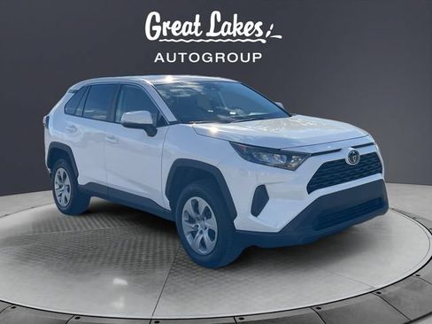 Used 2022 Toyota RAV4 LE FWD image 7