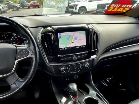 Certified 2023 Chevrolet Traverse RS FWD image 7
