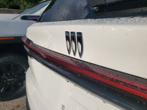 New 2026 Buick Enclave Sport Touring image 8