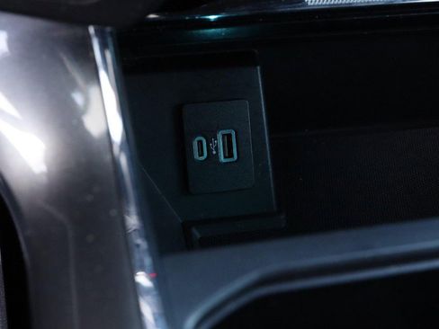 Used 2021 Ford F150 Lariat w/ Equipment Group 502A High image 19