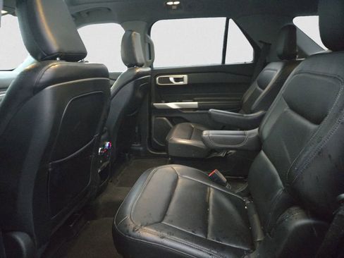 Used 2020 Ford Explorer XLT w/ Equipment Group 202A image 15