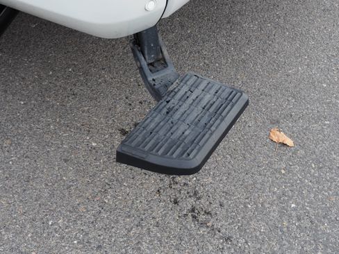 Used 2024 Toyota Tundra Platinum image 9