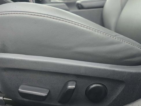 Used 2025 MAZDA MAZDA3 s image 12