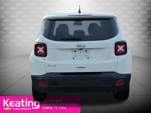 Used 2023 Jeep Renegade Latitude AWD/4WD image 7