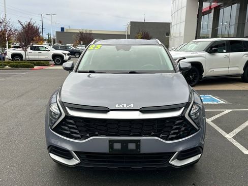 Used 2023 Kia Sportage EX image 8