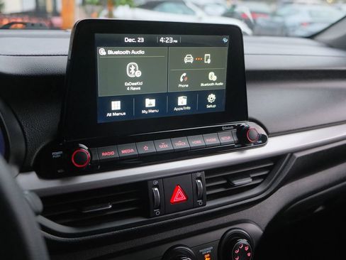 Used 2020 Kia Forte LXS image 21