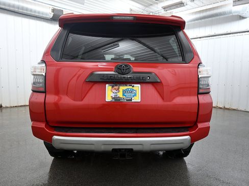 Used 2019 Toyota 4Runner TRD Off-Road Premium image 25