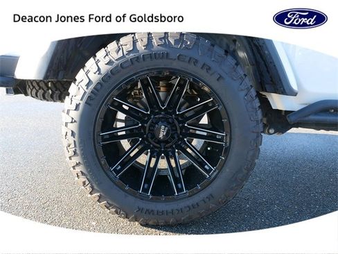 Used 2020 Jeep Gladiator Rubicon image 12