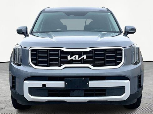 Used 2025 Kia Telluride S image 3