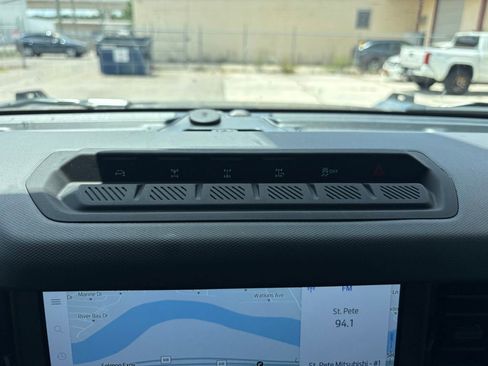 Used 2025 Ford Bronco Badlands AWD/4WD image 26