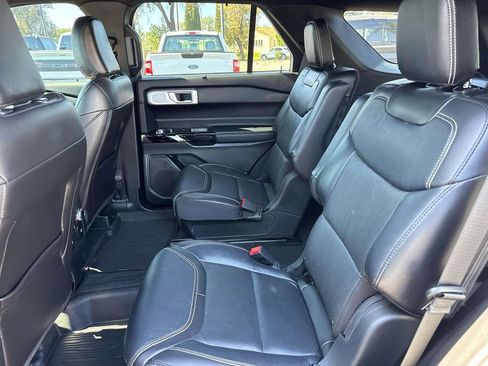 Used 2023 Ford Explorer ST w/ Equipment Group 401A image 11