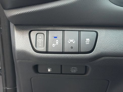 Used 2019 Hyundai Ioniq SEL FWD image 21