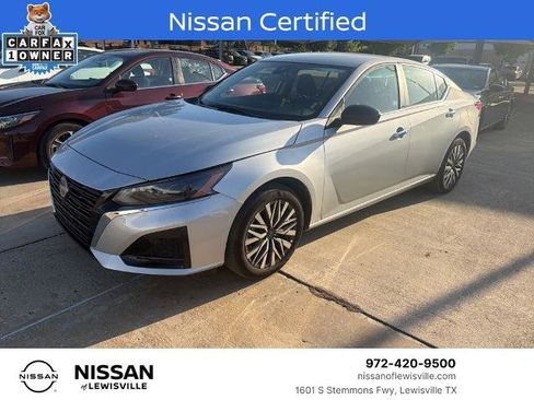 Certified 2025 Nissan Altima 2.5 SV AWD/4WD image 1