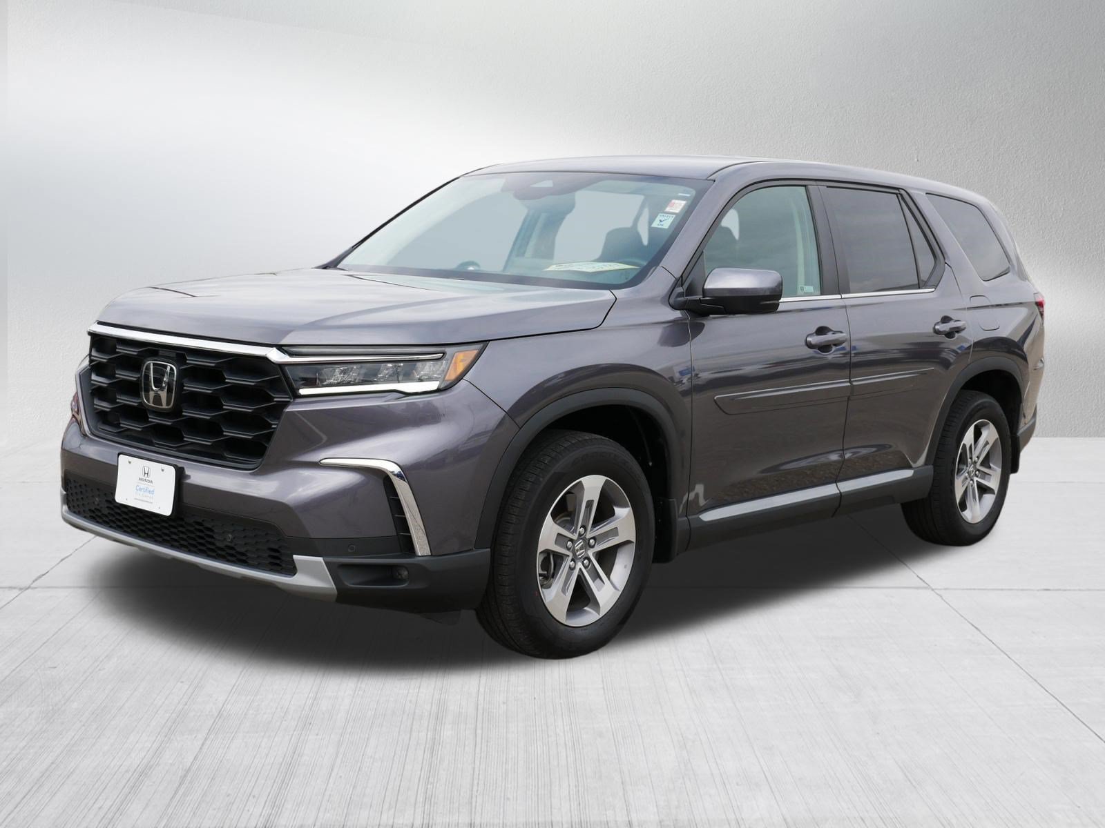 Certified 2025 Honda Pilot EX-L image 3