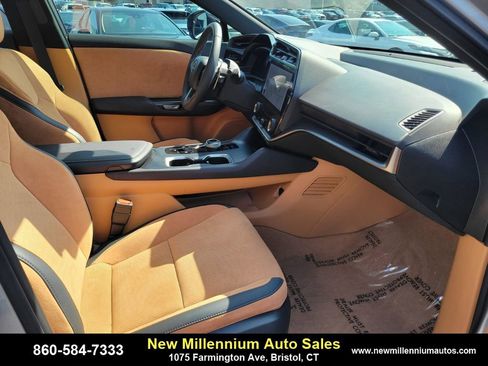 Used 2023 Lexus RZ 450e Premium image 11