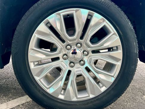 Used 2022 GMC Sierra 1500 Denali w/ Denali Premium Package image 21