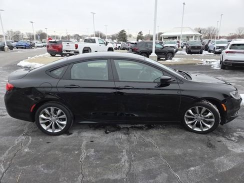 Used 2015 Chrysler 200 S w/ Comfort Group image 15