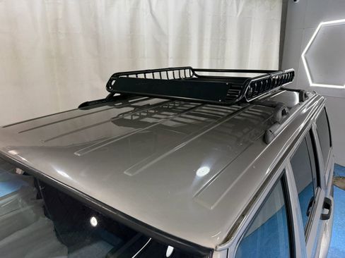 Used 2000 Jeep Cherokee Sport image 18