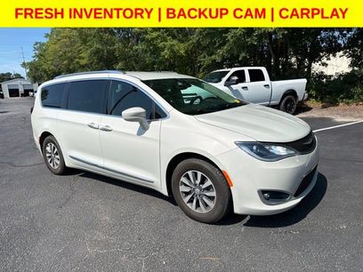 Used 2020 Chrysler Pacifica Touring-L Plus