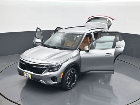 Used 2024 Kia Seltos SX AWD/4WD image 30