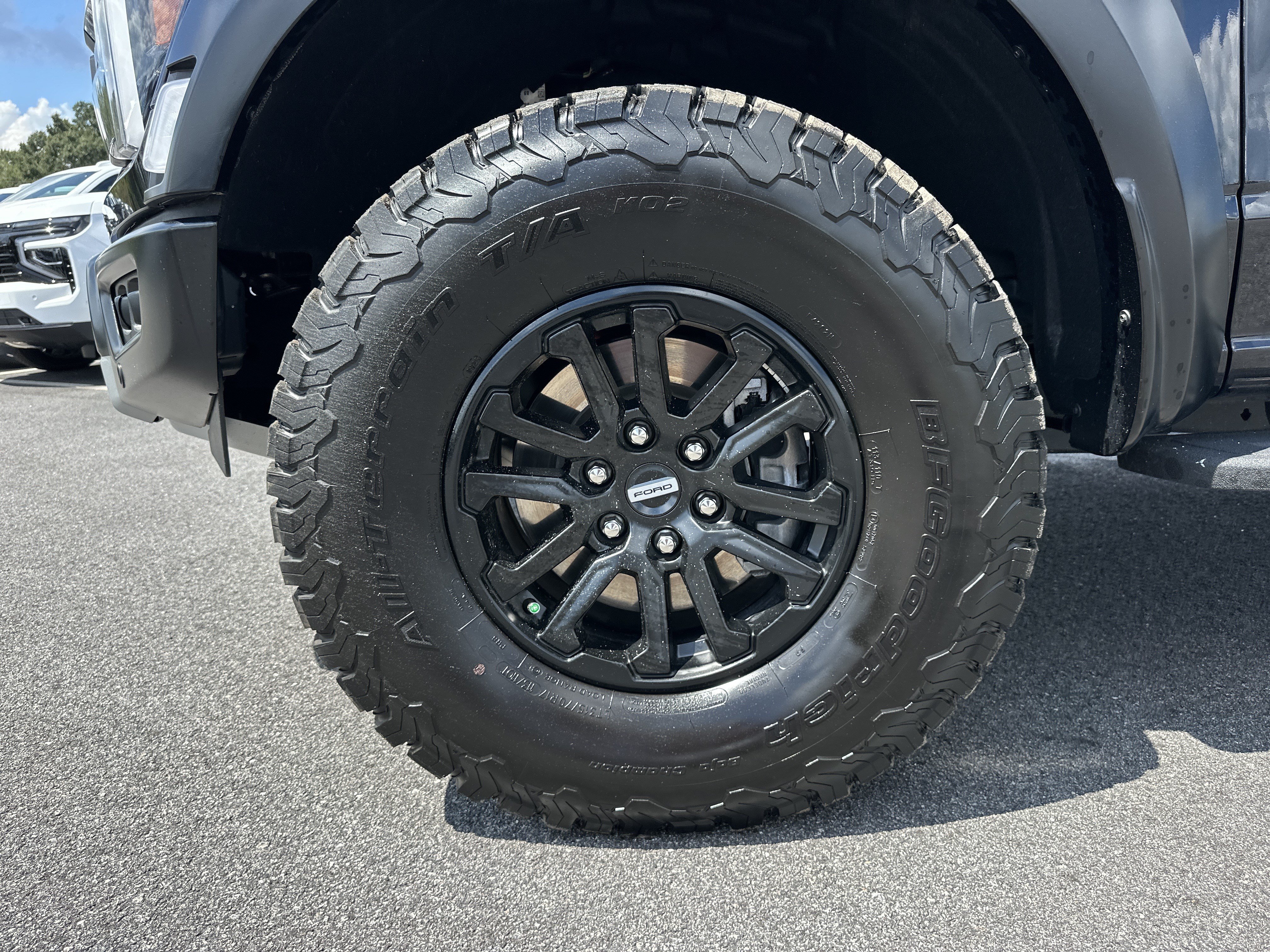Used 2025 Ford F150 Raptor AWD/4WD image 12