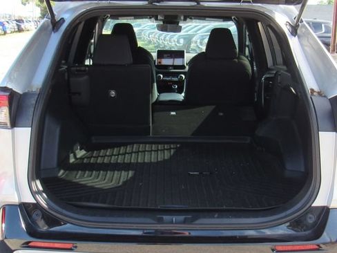 Used 2024 Toyota RAV4 SE AWD/4WD image 6