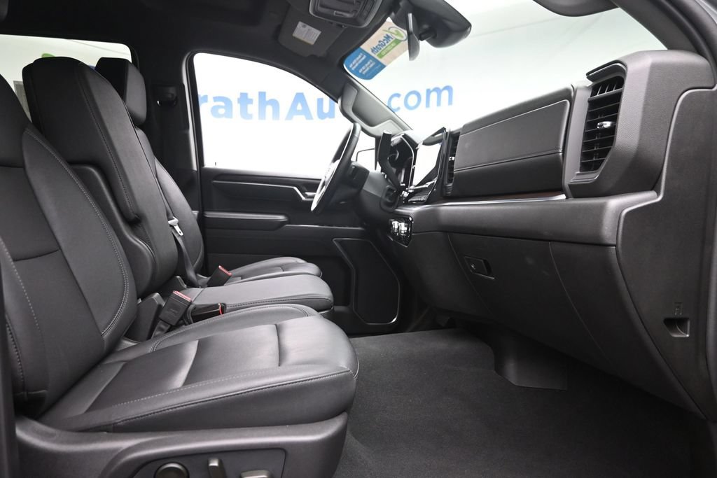Used 2026 GMC Sierra 1500 SLT AWD/4WD image 9
