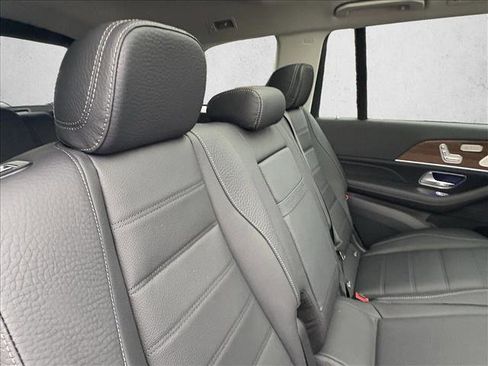 New 2026 Mercedes-Benz GLS 450 4MATIC image 22