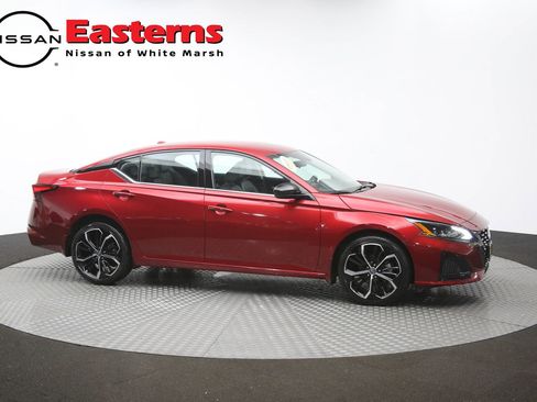 Used 2023 Nissan Altima 2.5 SR AWD/4WD image 45