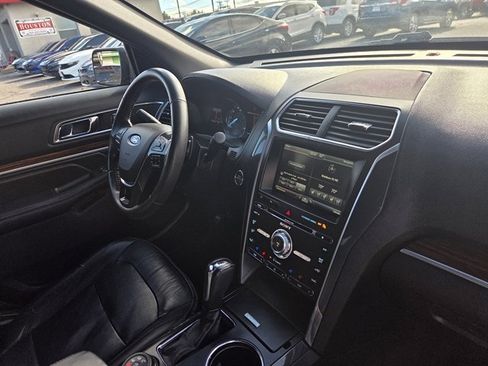 Used 2016 Ford Explorer Limited image 6