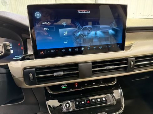 New 2026 Lincoln Corsair Premiere FWD image 20