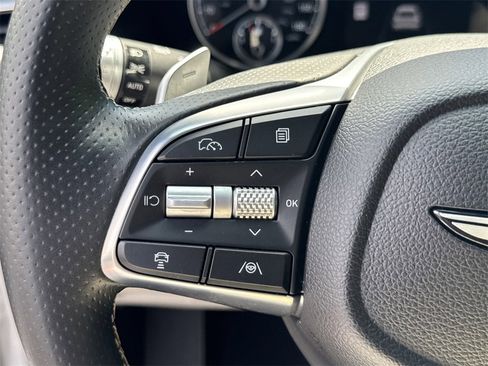 New 2025 Genesis G70 2.5T image 24