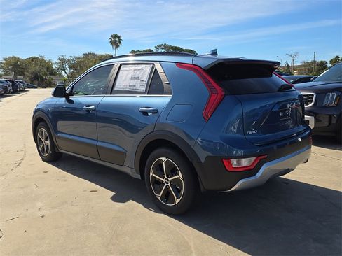 New 2026 Kia Niro EX image 6