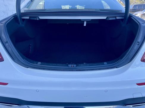 Used 2020 Mercedes-Benz E 350 4MATIC Sedan image 35
