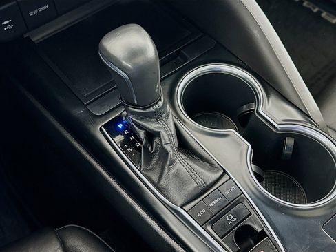 Used 2018 Toyota Camry XSE w/ Driver Assist Package image 24