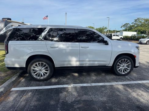 Used 2023 Cadillac Escalade Premium Luxury w/ Performance Package AWD/4WD image 8