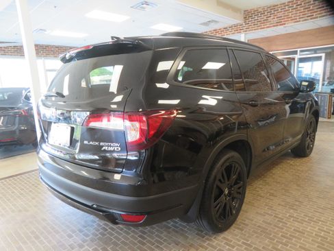 Used 2021 Honda Pilot Black Edition image 4