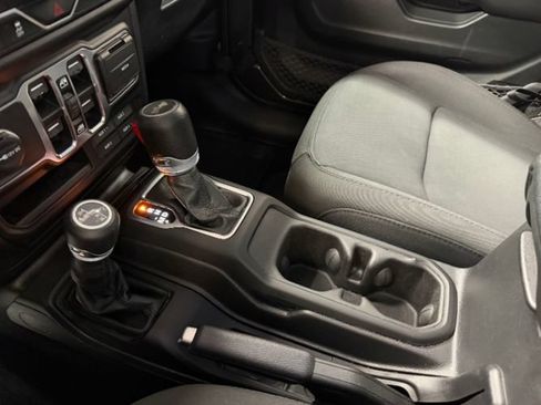 Used 2023 Jeep Wrangler Unlimited Sport AWD/4WD image 23