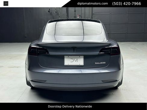 Used 2020 Tesla Model 3 Performance image 6