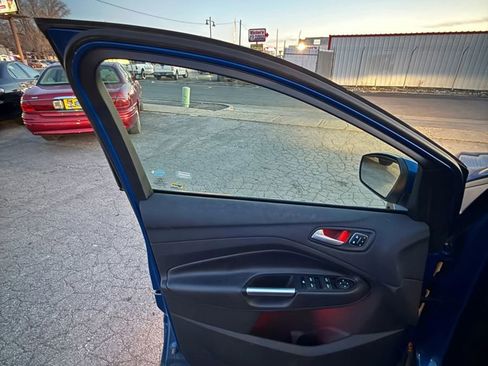 Used 2017 Ford Escape Titanium w/ Equipment Group 301A image 10